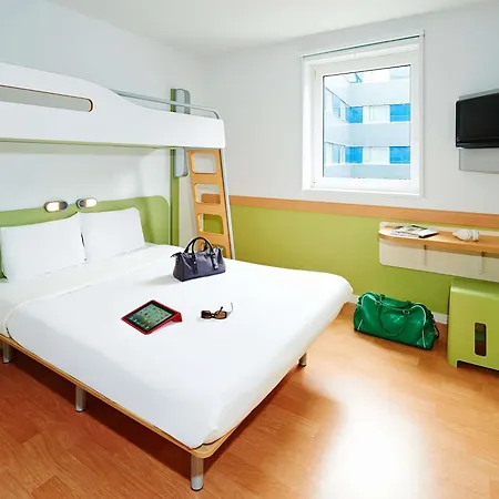 Ibis Budget Cergy St Christophe-3