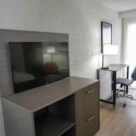 Ramada By Wyndham Tulsa Broken Arrow-2
