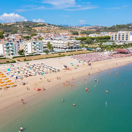 Casa del Mar - Residence&Beach Resort-3