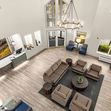 La Quinta By Wyndham Newport-2