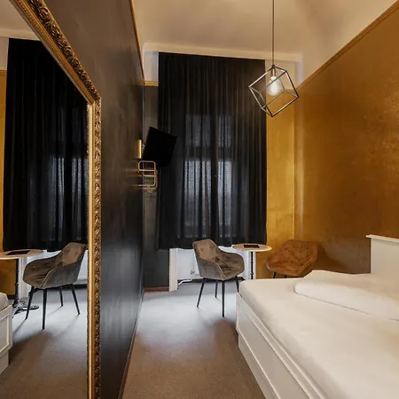Hotel Goldene Spinne-3