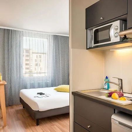 Aparthotel Adagio Access Paris Massy Gare-3