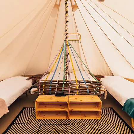 Daft Hotel & Glamping-2