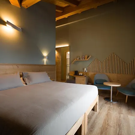 Alpen Chalet - Charme Mountain Hotel --3
