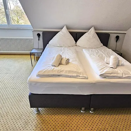 Hotel Cafe Schachener Hof Lindau Bodensee-3