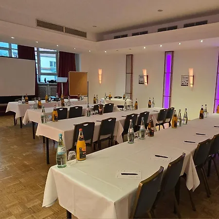 Hotel Goldene Traube-3