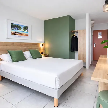 Hotel Centre Plage-2
