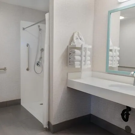 Hampton Inn & Suites Salt Lake City Airport-3