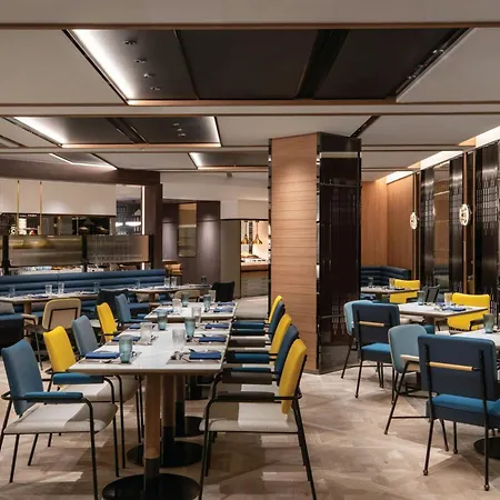 Renaissance Hong Kong Harbour View Hotel-2