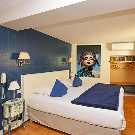 Hotel Les Pasteliers-3