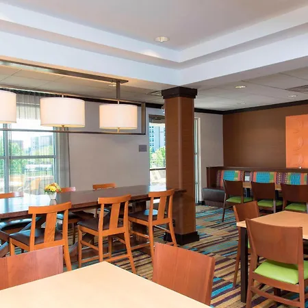 Fairfield Inn & Suites By Marriott Omaha Downtown-2