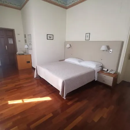 Deco Hotel-2