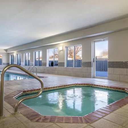 Days Inn By Wyndham Dodge City-2