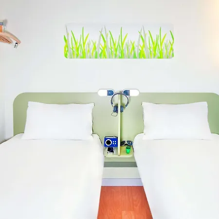 ibis Budget Caen Centre Gare-2