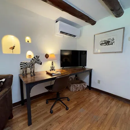 Old Taos Guesthouse B&B-3