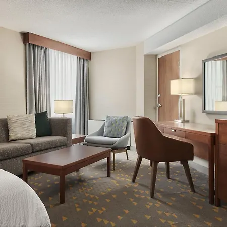 Holiday Inn Oakville Centre By Ihg-3
