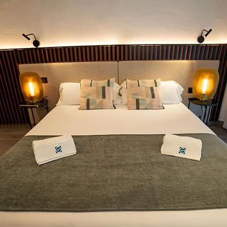 Isa Sevilla Suites-2