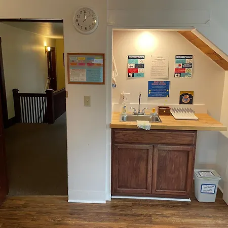 Portland International Guesthouse-2