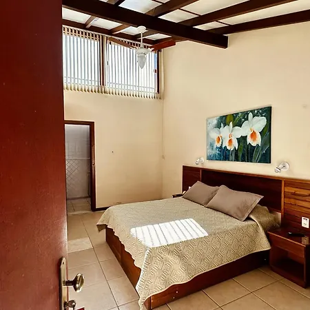 Hotel Dominguez Plaza-3