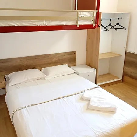 HOTEL THANIA Sète Frontignan-2