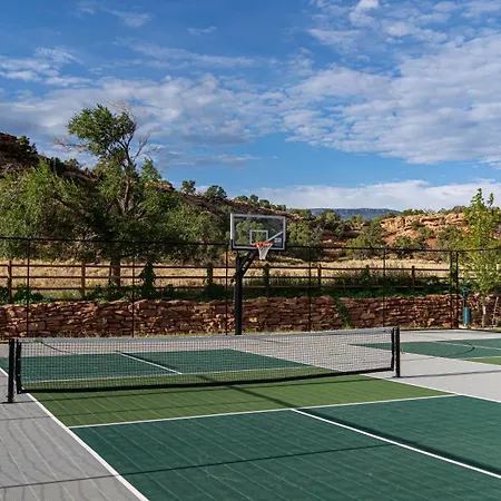 Cougar Ridge Resort-3
