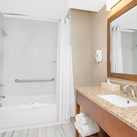 Ramada By Wyndham Denver International Airport-2