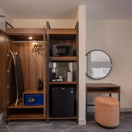 Holiday Inn Express & Suites Charleston Dwtn - Medical Ctr By Ihg-2