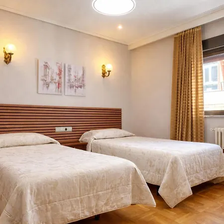 Hotel Castellano I-3