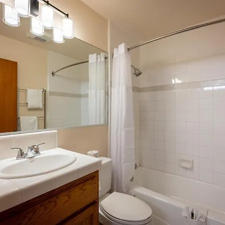 Cayucos Beach Inn-2