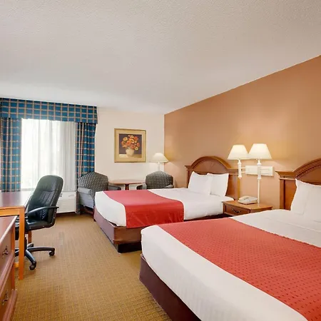 Ramada By Wyndham Provo-3