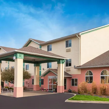 Baymont By Wyndham Galesburg-3