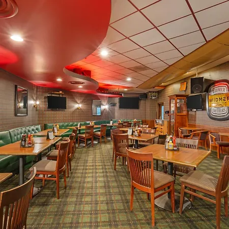 Rogue Regency Inn Medford Airport-3