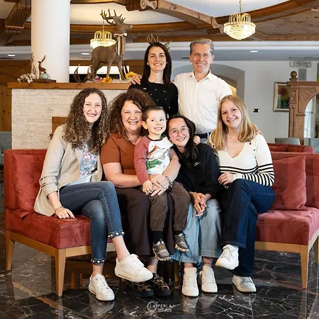 Family Hotel La Perla-3