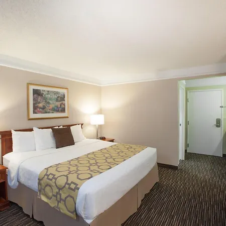 Baymont By Wyndham Texarkana-2