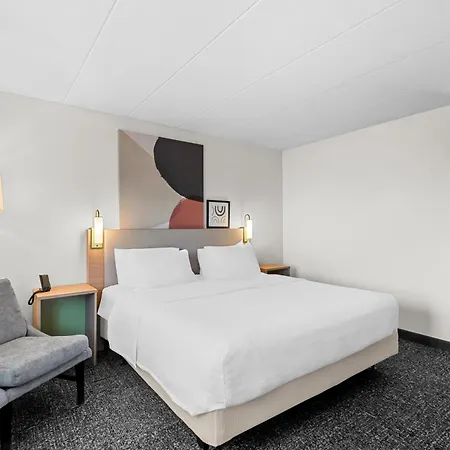 Spark By Hilton Cedar Falls-3