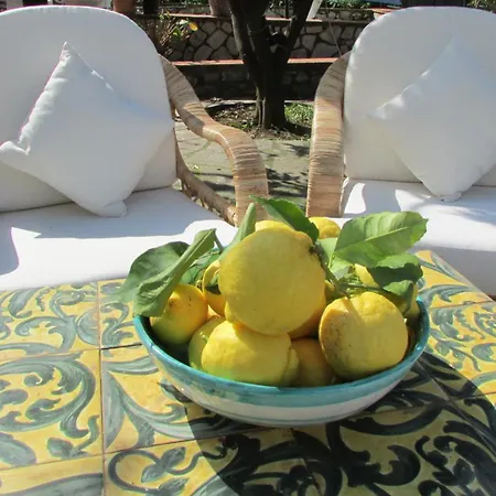 Casa Palazzo a Mare-3