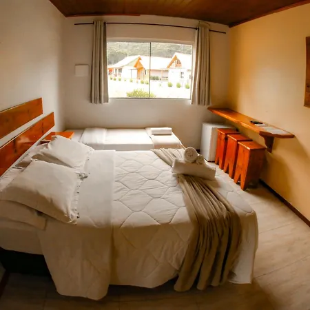 Pousada Rural Pavão - Suites e Chalés-2
