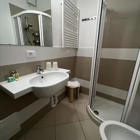 Front Lake Apartment Bardolino-3