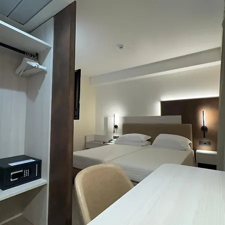 Hotel Roma-2