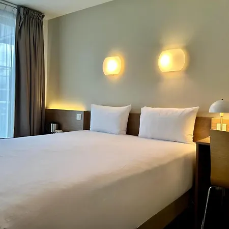 Campanile Paris 12 - Bercy Village-3