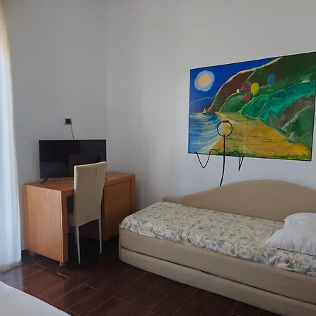 Hotel Villa Nettuno-3