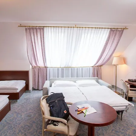 Leine Hotel-3
