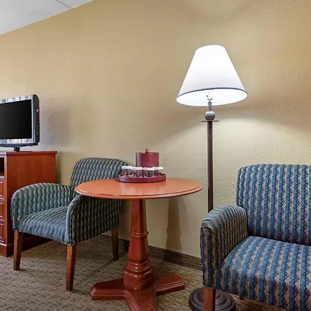 Clarion Hotel Conference Center Lexington North-3