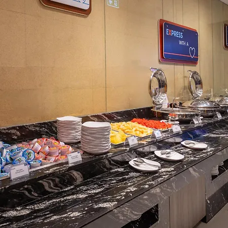 Holiday Inn Express Bangkok Siam By Ihg-3