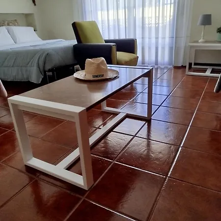 A Casa Da Ti Laura - Al-2