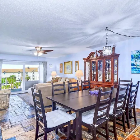 Reef Club 304-3