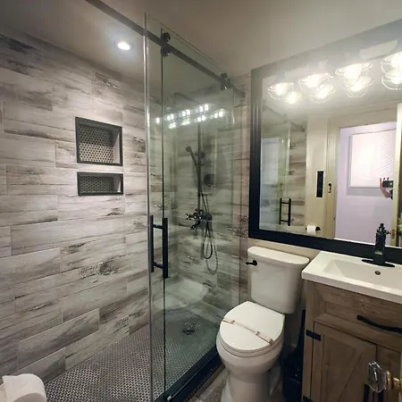 Hemingway Suites At Palm Beach Hotel Island-2