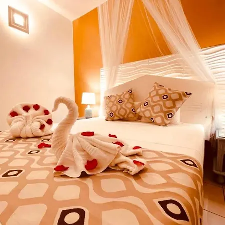 Tropicana Suites-3