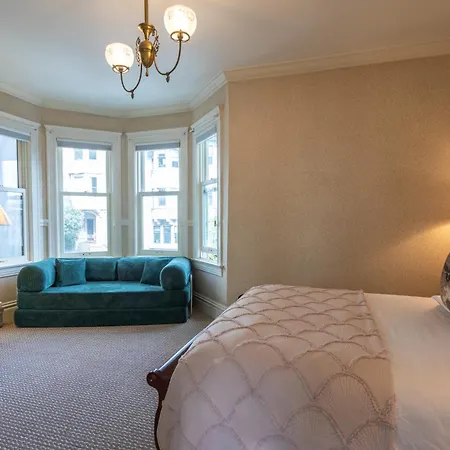 Nob Hill Inn-2