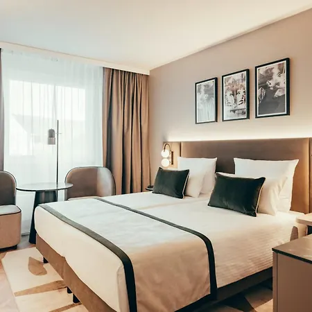 Leonardo Hotel Köln-2